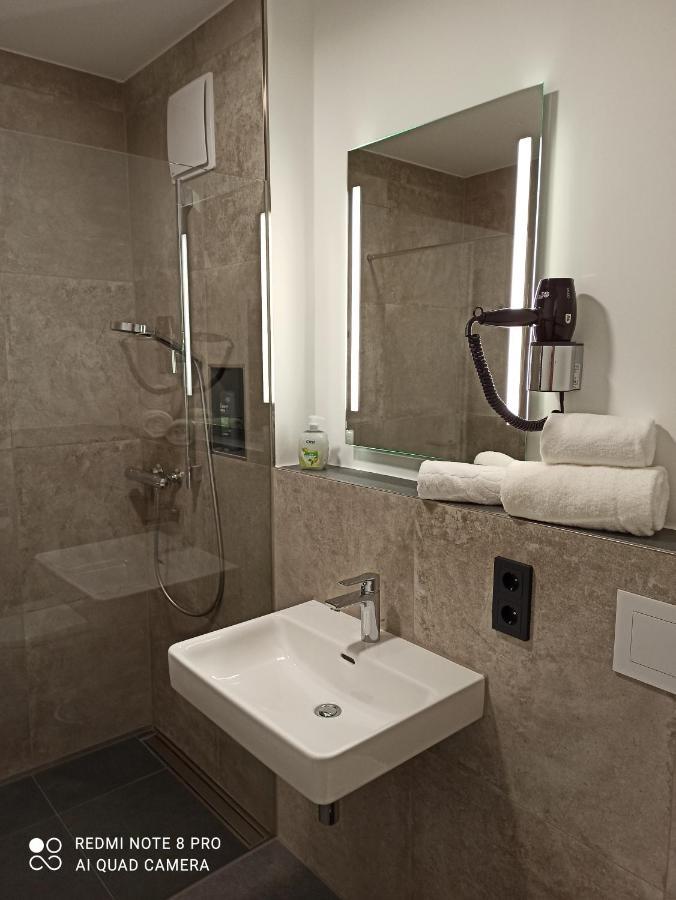 Landgasthaus Hotel Eggert Райне Екстериор снимка